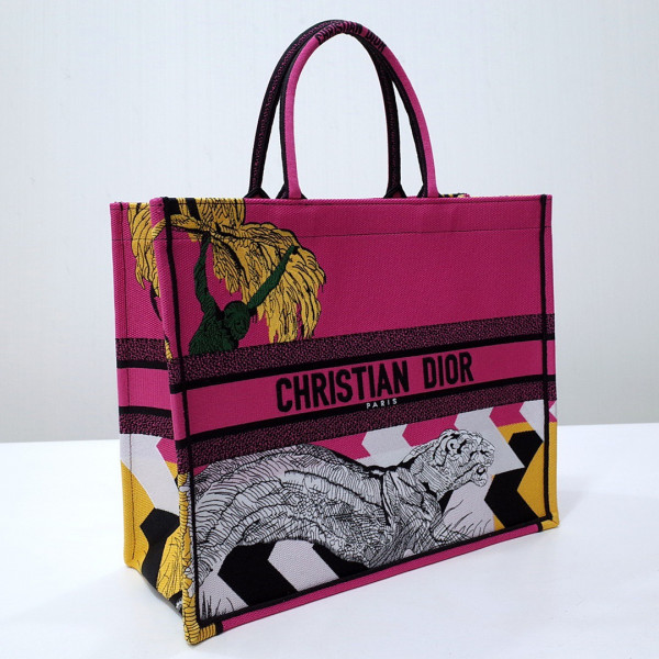 large D*or book tote